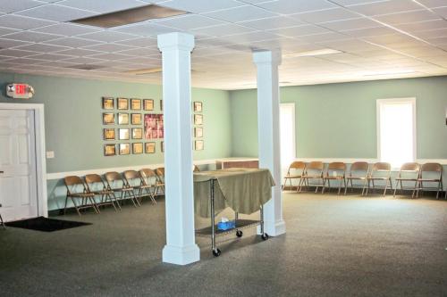 A dedicated use prayer room